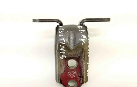 Hyundai i40 Front door upper hinge