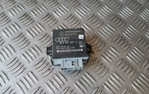 Audi A5 8T 8F Light module LCM 8K0907357A