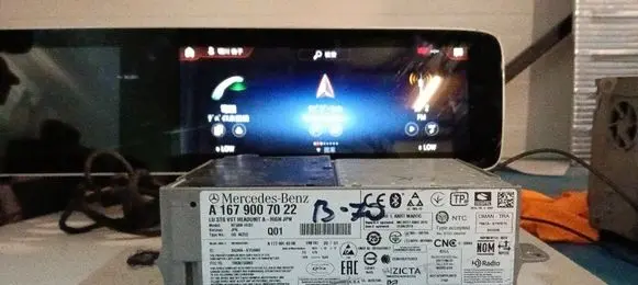 Mercedes-Benz GLE W167 Radio/CD/DVD/GPS head unit A1679007022