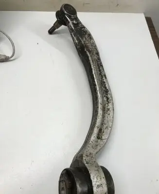 Audi A4 S4 B5 8D Front lower control arm/wishbone 4D0407696J
