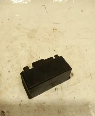 Mercedes-Benz ML W163 Glow plug pre-heat relay pa6gf30