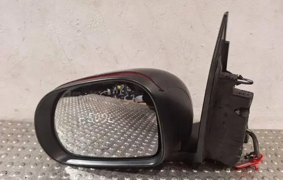Front door electric wing mirror