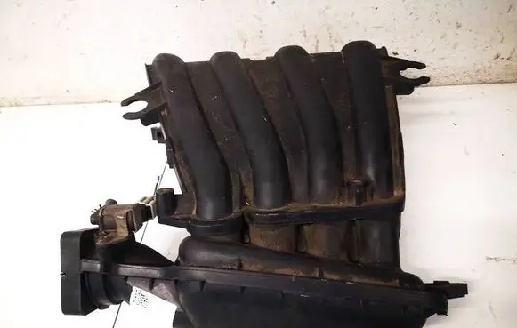 Nissan Qashqai+2 Intake manifold 