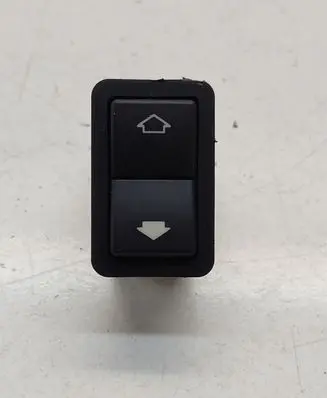 BMW 5 E39 Electric window control switch 8368974