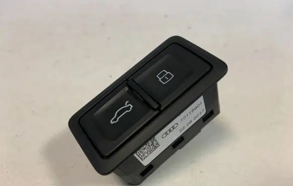 Audi Q5 SQ5 Tailgate/boot open switch button 4G0959831D