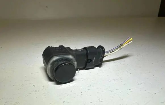 Ford Focus Parking PDC sensor CJ5T15K859AAW 0205121655 304077