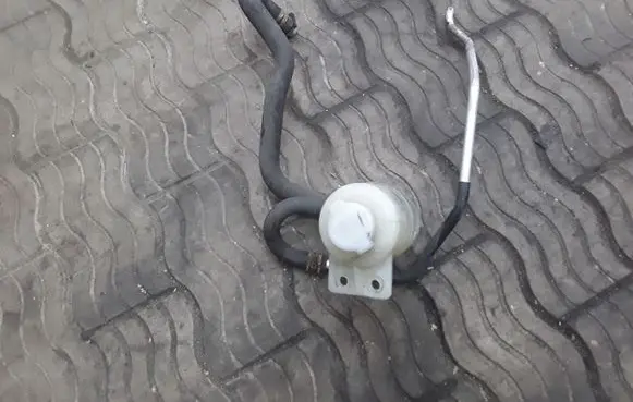 Citroen C-Crosser Power steering fluid tank/reservoir NOCODE