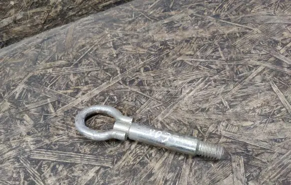 Seat Leon (1P) Towing hook eye 