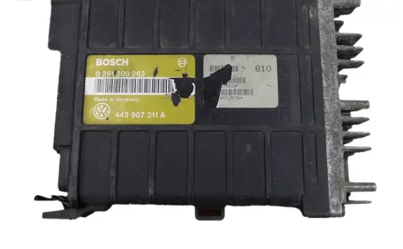 Volkswagen PASSAT B3 Engine control unit/module 443907311A