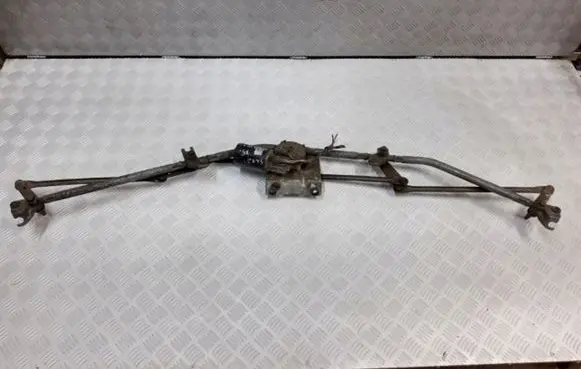 Chrysler Voyager Front wiper linkage and motor