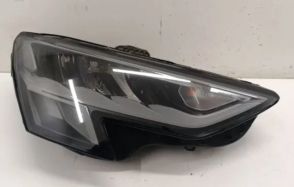 Audi A3 8Y Headlight/headlamp 8Y0941012A