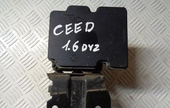 KIA Ceed ABS Pump A258920500 58920A2210