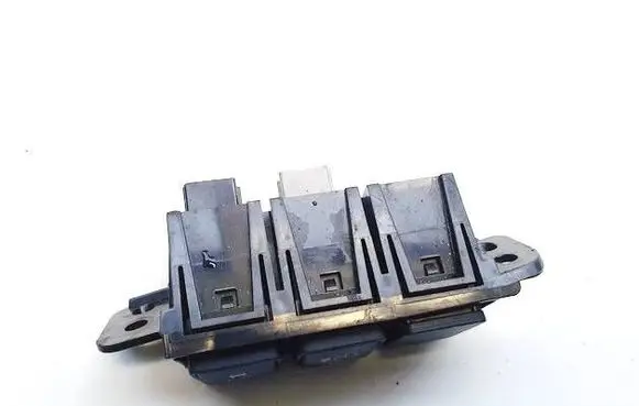 Nissan Leaf I (ZE0) ESP (stability program) switch 