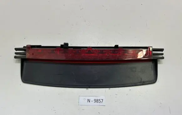 Audi A6 S6 C6 4F Third/center stoplight 4E5945097