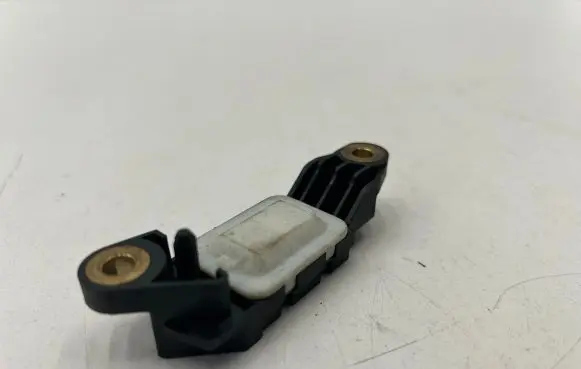 Mercedes-Benz E W211 Airbag deployment crash/impact sensor 0018209126 47402002