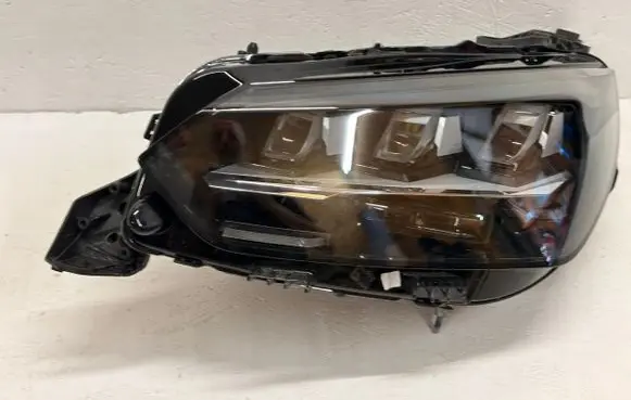 Peugeot 208 II Headlight/headlamp 9850598680