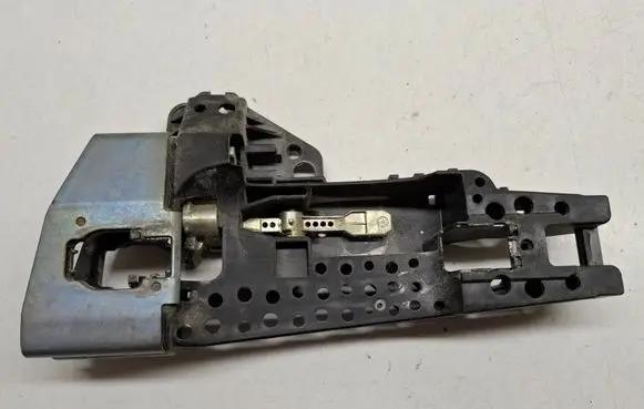 Front door exterior handle/bracket