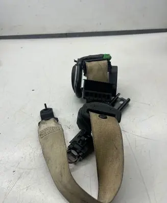 Mercedes-Benz E W211 Front seatbelt 2118605185 A2118600688
