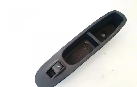 Fiat Grande Punto Electric window control switch 735500049