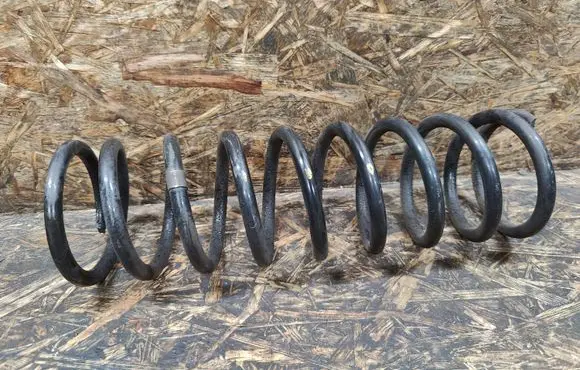 Maserati Coupe Rear coil spring