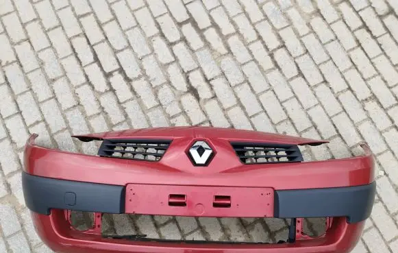 Renault Megane II Front bumper 8200073445 8200142000 8200142001