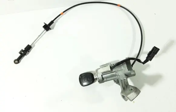 Toyota Corolla E120 E130 Ignition lock 45020024 293H2