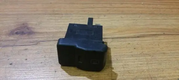 Volkswagen PASSAT B3 Windscreen/window heater switch 535959621