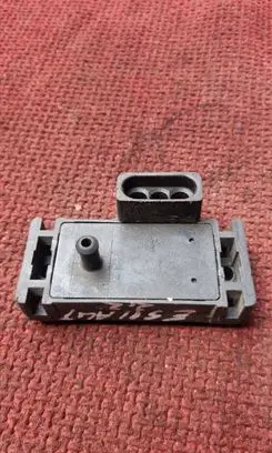 Renault Espace II Air pressure sensor 8766046