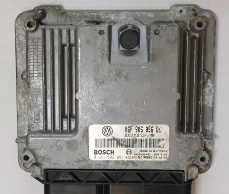 Volkswagen Golf V Engine control unit/module 06F906056DE 0261S02097 MED9510