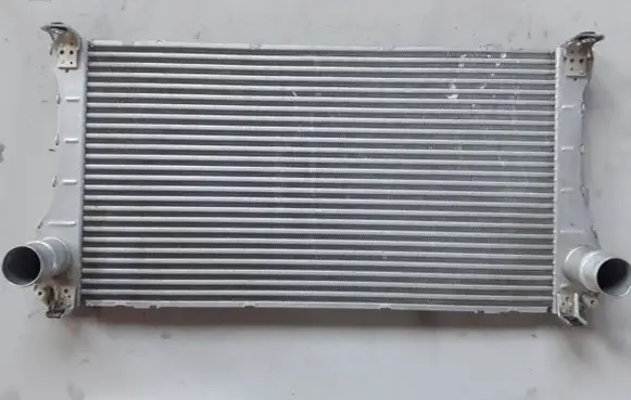 Toyota Avensis T270 Intercooler radiator JD1271003262
