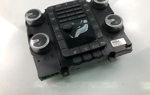 Volvo V70 Interior fan control switch 31398587