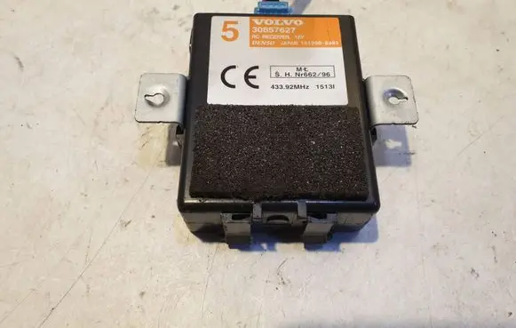 Volvo S40, V40 Other control units/modules 30857627 1513008381