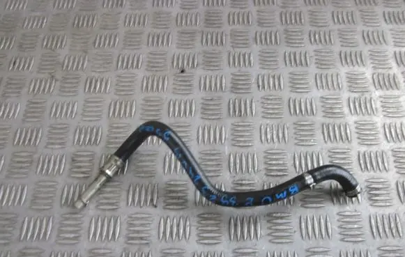 BMW 5 E39 Fuel line pipe