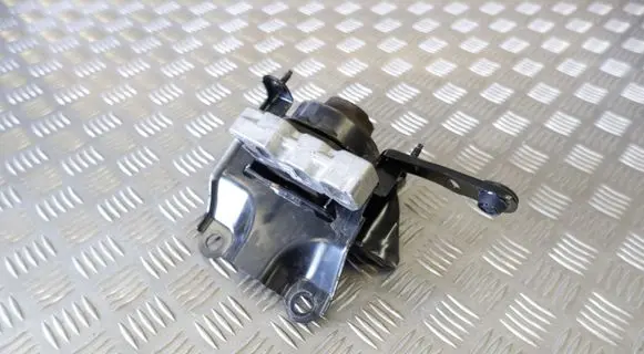 Toyota Yaris XP210 Engine mount bracket 12372K0060