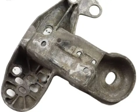 Audi A4 S4 B6 8E 8H Engine mounting bracket 8E0199351