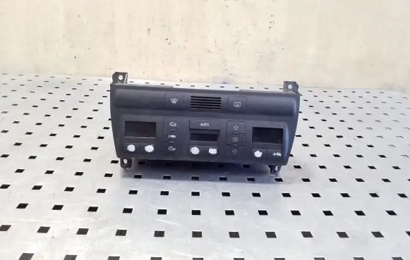 Audi A6 S6 C5 4B Climate control unit 4B0820043AA
