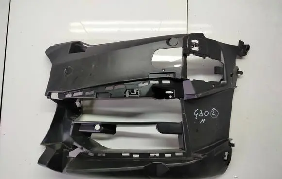 Front bumper mounting bracket