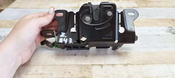 Volvo C30 Tailgate/trunk/boot lock/catch/latch 30784739