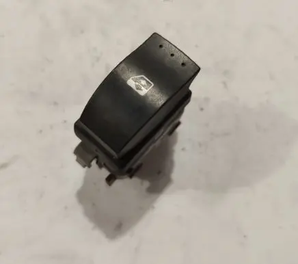 Renault Laguna II Electric window control switch 220507A