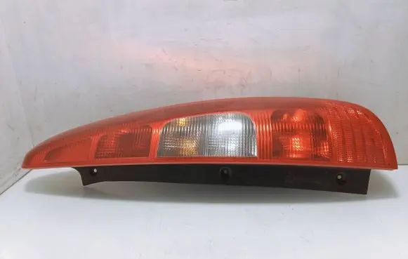 Mitsubishi Colt Rear/tail lights MR957374