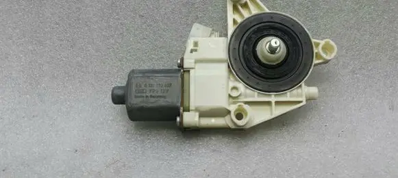 Mercedes-Benz S W222 Rear door window regulator motor A2229060501