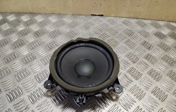 Volvo XC70 Rear door speaker 30657445