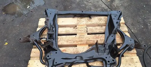 Honda FR-V Front subframe