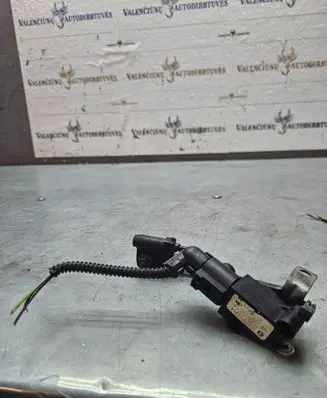 Porsche Cayenne (92A) Air suspension front height level sensor 15160101031 304058