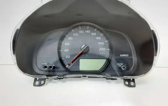 Toyota Yaris Speedometer (instrument cluster) 838000DP50 MB1575505185