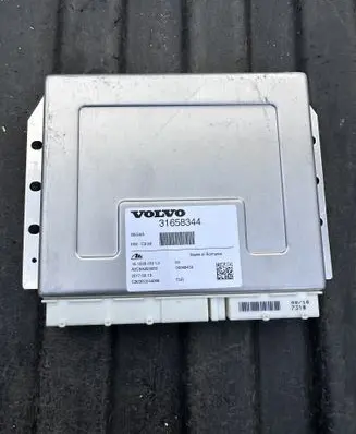 Volvo S90, V90 Air suspension control unit module (rear) 31658344 A2C84993003 C30302044068