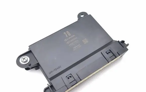Toyota C-HR II Air conditioner control unit module 88650F4320 2776000823