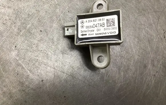 Dodge Journey Airbag deployment crash/impact sensor A2048210651 56054047AB