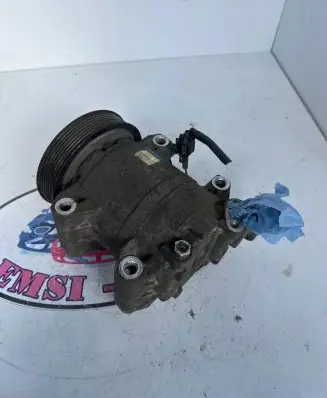 Nissan Pathfinder R51 Air conditioning (A/C) compressor (pump) 92600EB01A