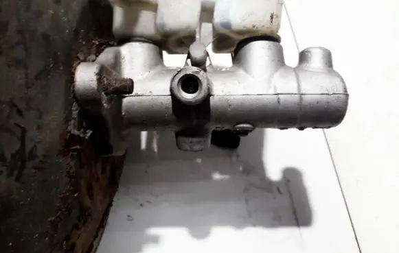 Mazda MX-3 Master brake cylinder